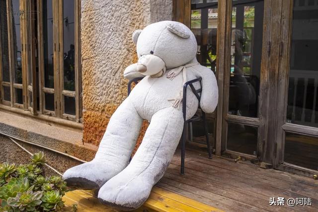 摩旅打卡束河古镇,一不小心进去遛了趟车,石板路况着实感人