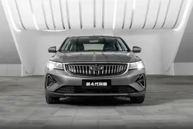 养一台的吉利帝豪一年需要多少钱？用车成本高不高？图片