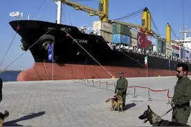 伊朗偷鸡不成蚀把米，想用恰巴哈尔港围堵瓜达尔港，却被美国制裁图片