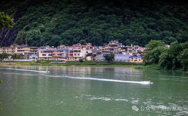 多彩阳山·每日一景｜戏水