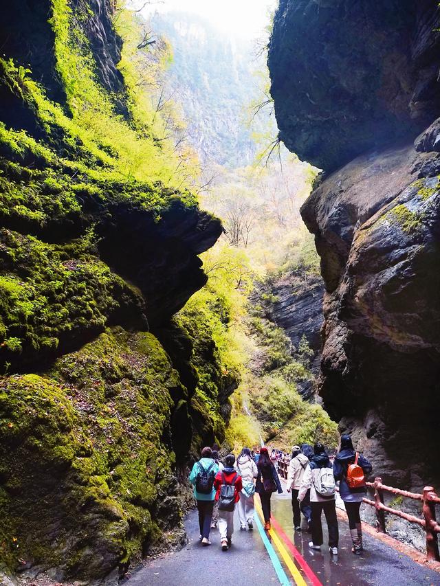 陇南游记：从山水秘境到溶洞奇观，再遇人间烟火