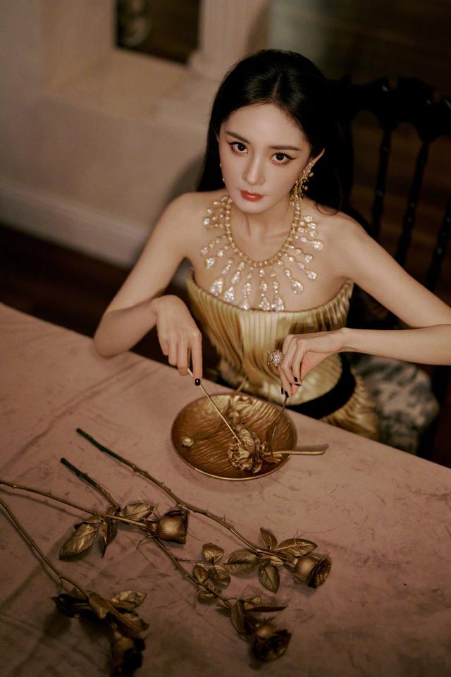 美图福利(22)，刘亦菲、林志玲、杨幂、刘涛、杨雨潼写真套图