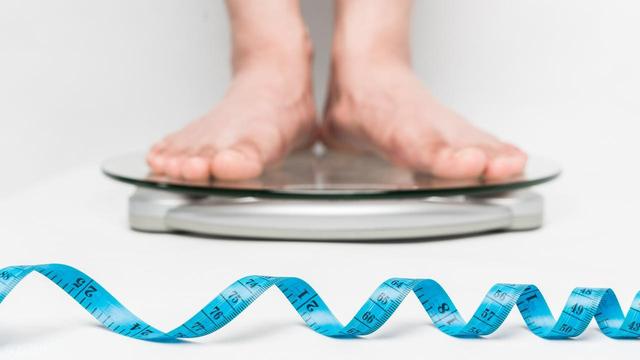 减肥平台期：3 个原理+ 5 个方法，让体重咔咔往下掉