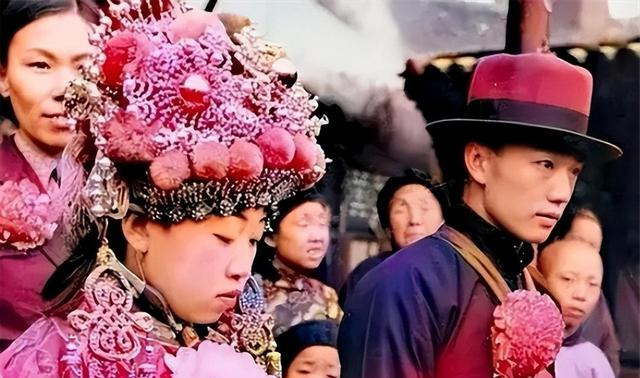 1952年小兴安岭女匪首逃进深山，82年才被发现，为何她能存活