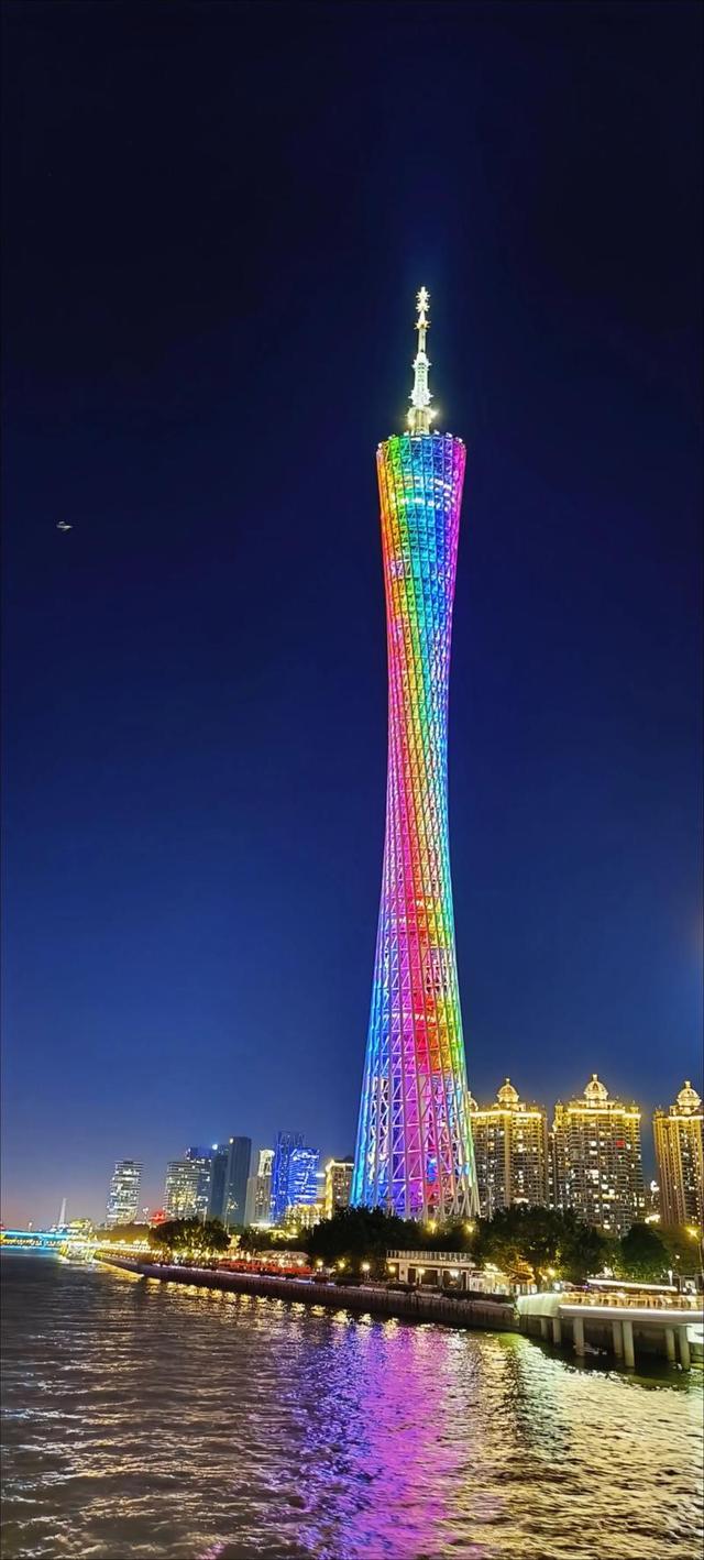 北方双节文旅遇冷，明年中秋国庆放假若9天并积极学习南方定上榜