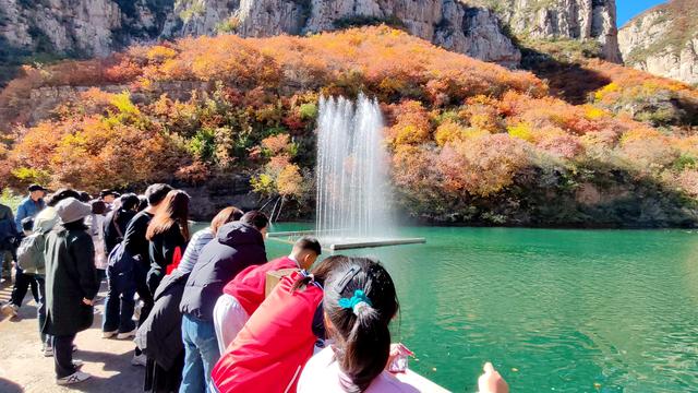 花最少的钱，看最美红叶，邢台佛照山，我们坐火车公交来啦