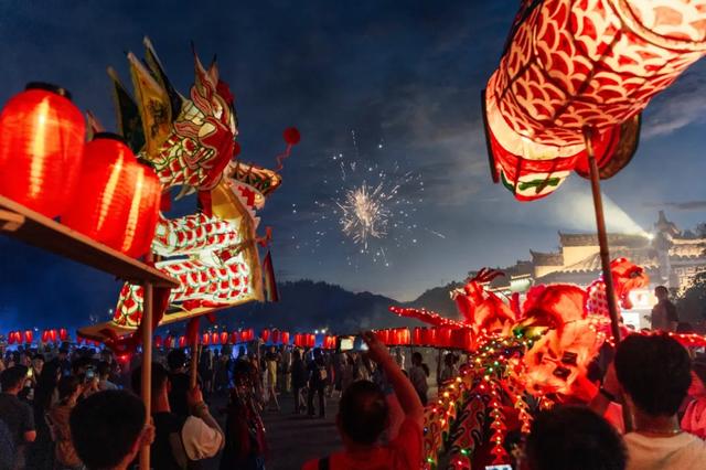 黟县西递、宏村和塔川景区荣获携程年度大奖