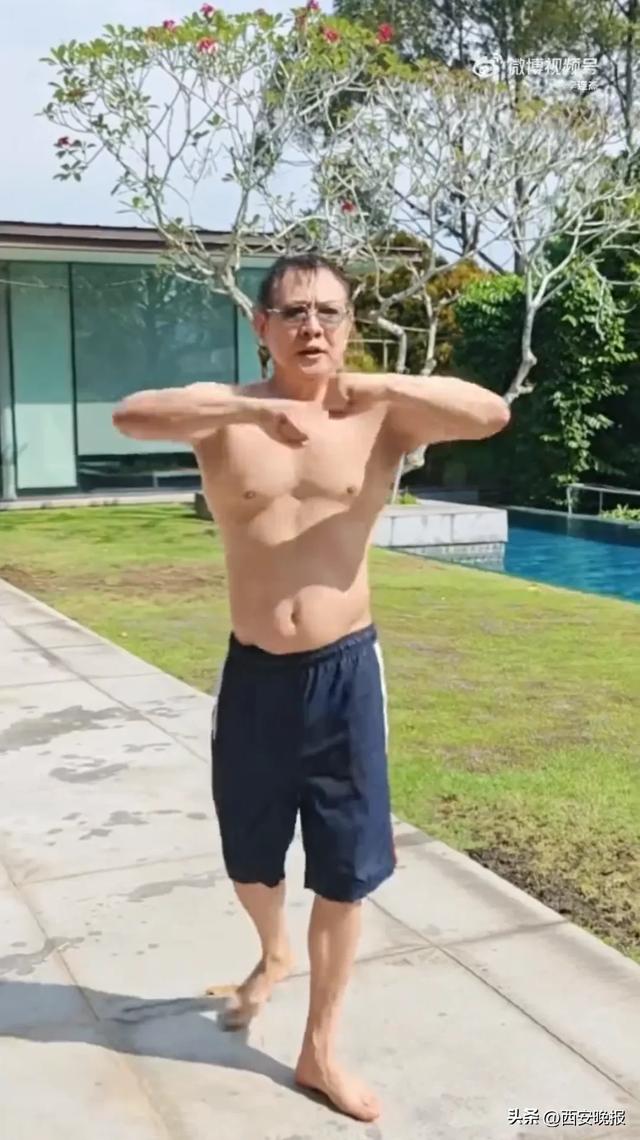 向太谈李连杰状态回春:之前看起来憔悴是因为不修边幅,没染头发;此前李连杰晒游泳视频辟谣“换心脏”传闻