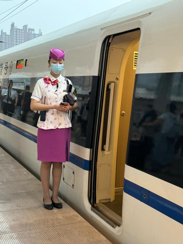 坐上高铁上北京