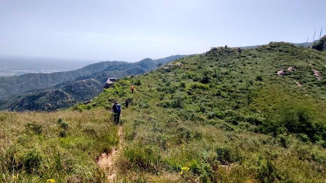 探秘西北梁：一场藏在封龙山余脉里的秋日驴行
