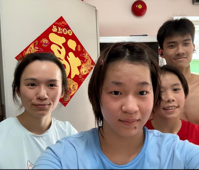全红婵更新动态，17张照片不提伤病，不谈比赛，董倩的话得到印证