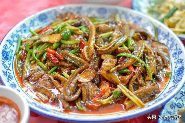 看完《山水间的家》，一人说一个爱上夹关镇的理由！