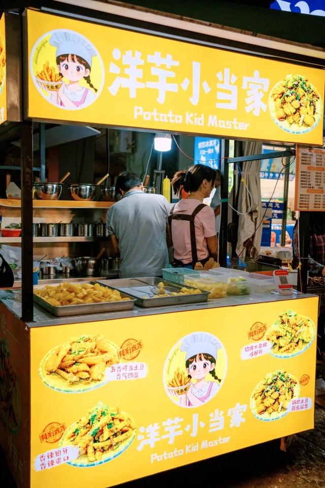 红河“古镇”里超隐蔽的小吃街，10多年小吃扎堆 还能看到江南风光
