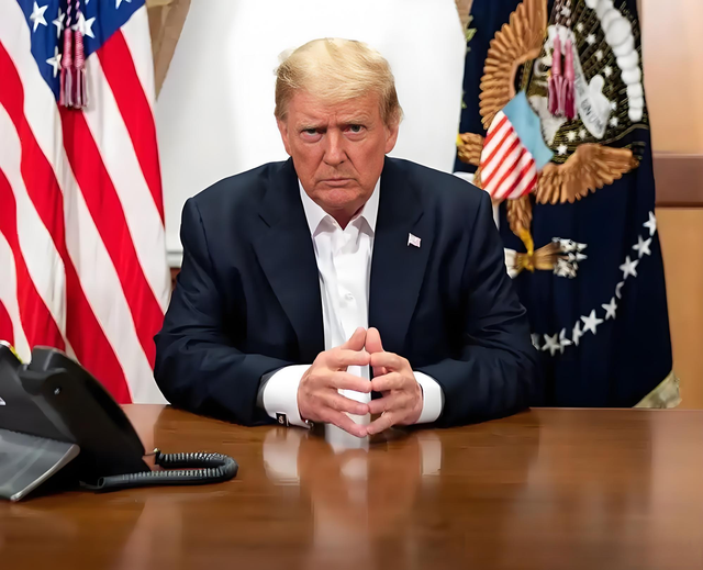 洪森父子已被泰国打服，不再强势，对出卖他信父女悔不当初