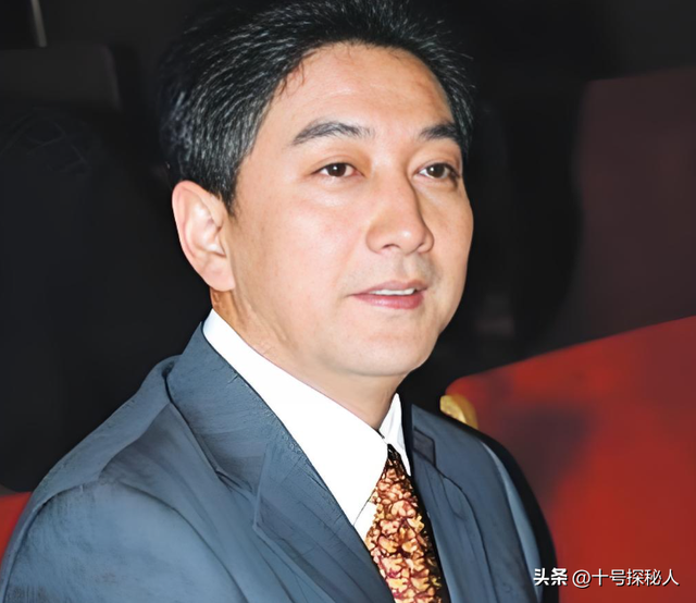 被央视开除、全家移民、抛妻弃女，水均益身上的标签哪个是真的？