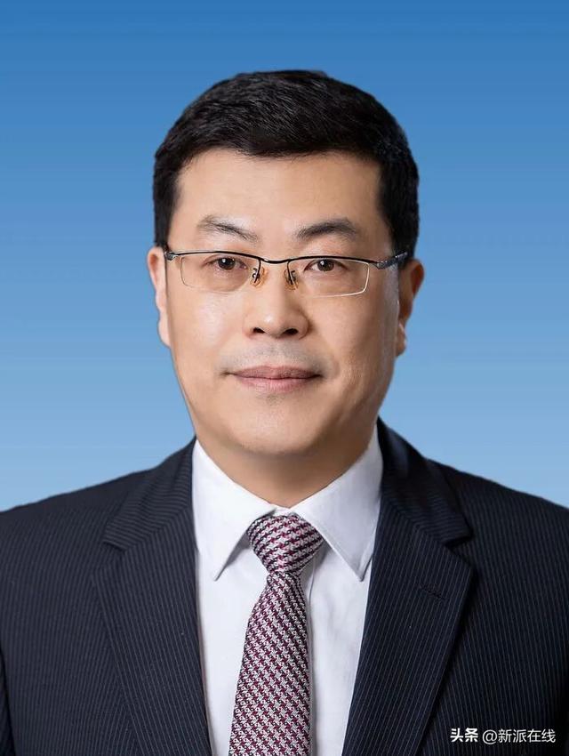 11名候补中央委员递补为中央委员会委员