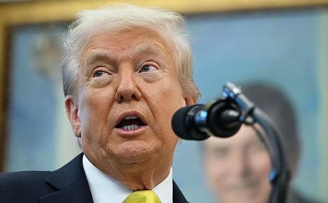 委内瑞拉致电中方后，油轮得到大批军舰护航，特朗普还是算漏一环