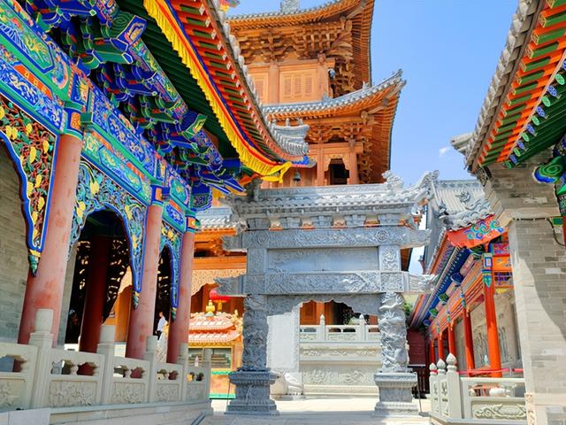 山西旅游：四大佛教名山之一五台山行（图）