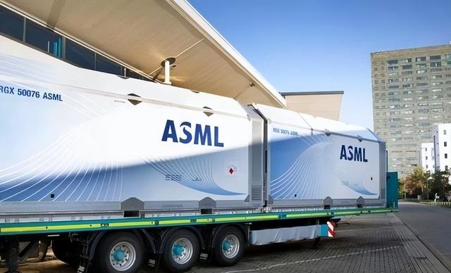 无视禁令？向中国出口浸润式光刻机，外媒：ASML把事闹大了