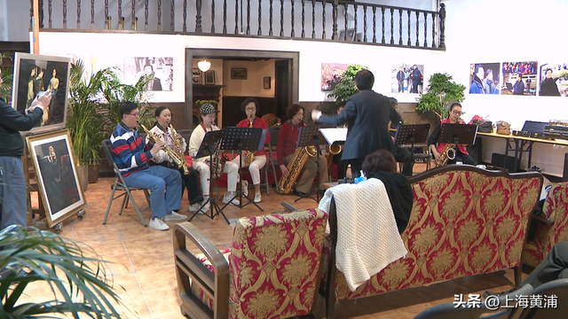 田子坊来了一群吹萨克斯的年轻人！