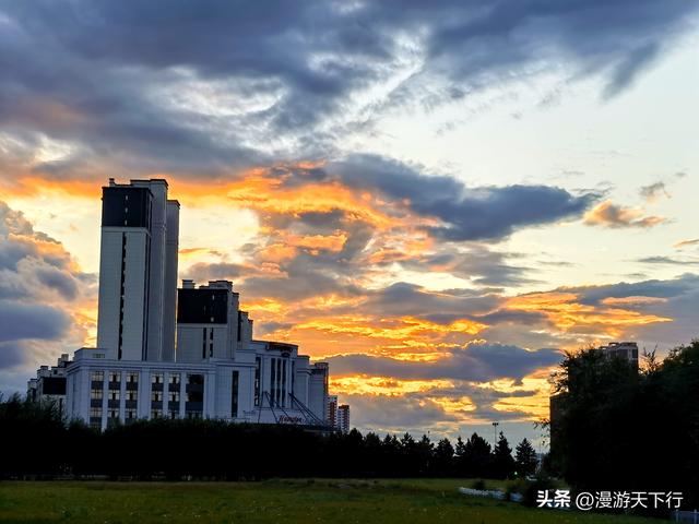 我在草原看日落晚霞，记录激动的那一刻