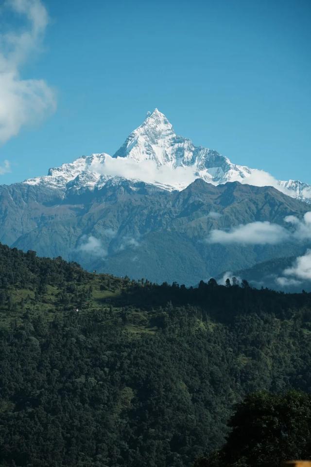 跨年去这个小国徒步，居然比国内还便宜？