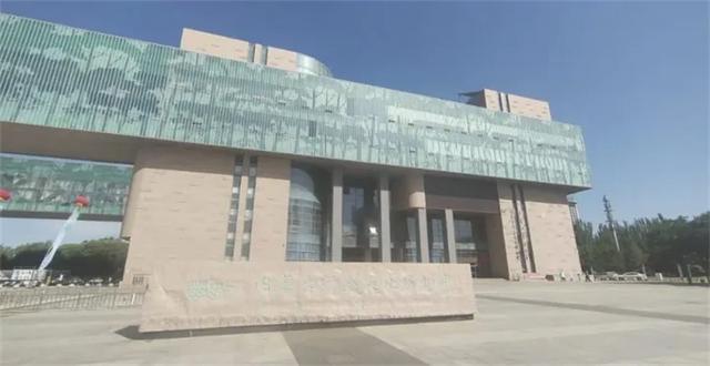 跟着赛事游巴彦淖尔｜2026足球狂欢季，解锁河套潮酷玩法