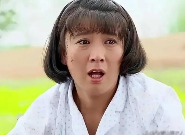 闫学晶事件升级！官媒批评毫不留情，赵家班多人受牵连	，麻烦大了