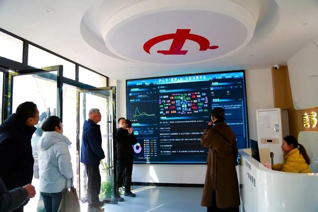 文旅项目看变化 全域旅游强信心：庐山景区联合党委开展“庐山市经济社会高质量发展‘看变化’活动”