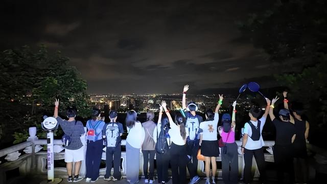 都市热浪求生？鼎湖山21℃天然空调已开机！速领攻略→