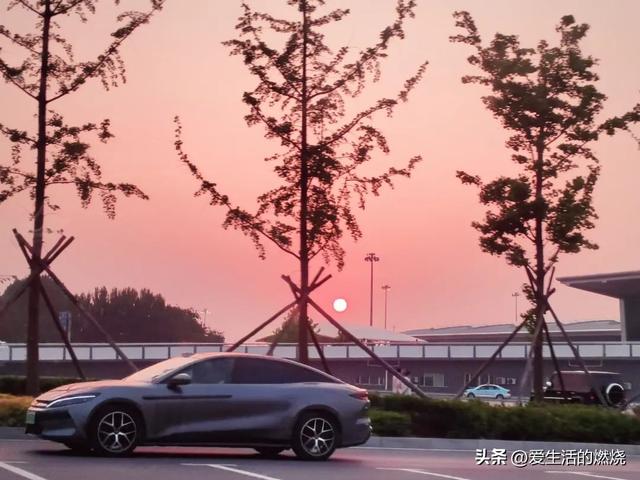 这座海滨城市，美到犯规！
