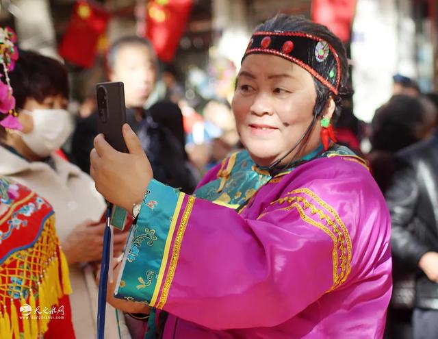 【图看黄金大道】金色长廊映秦州，天水“黄金大道”引客来！