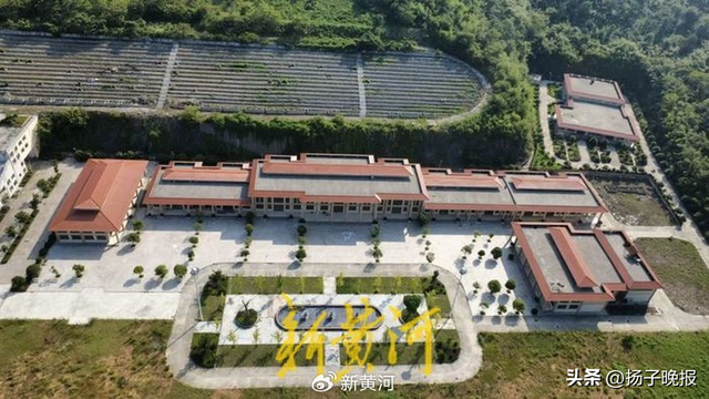 贵州一殡仪馆花2亿建成后荒废，拖垮投资人致其公司破产重组。“情况我们全部清楚，解决问题总得有个过程”