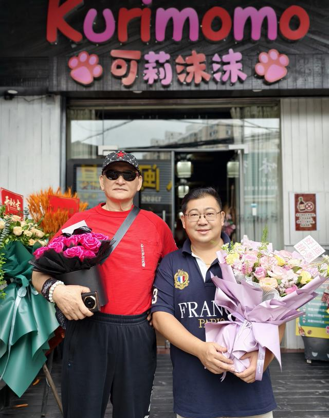 可莉沫沫女仆日咖夜酒馆：大学城里的梦幻次元空间