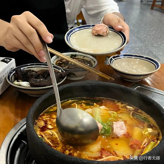 多彩贵州自驾游之黔西南州兴义篇：万峰林与马岭河峡谷的山水交响