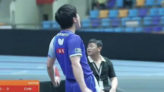 10月15凌晨亚锦赛！国乒惊天逆转，绝杀日本！张本智和彻底被打哑