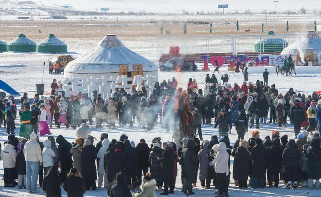 “歌游内蒙古·畅享锡林浩特”冬季那达慕暨蒙古马超级联赛盛大开幕