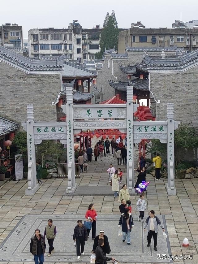 襄阳古城汉江风景很美