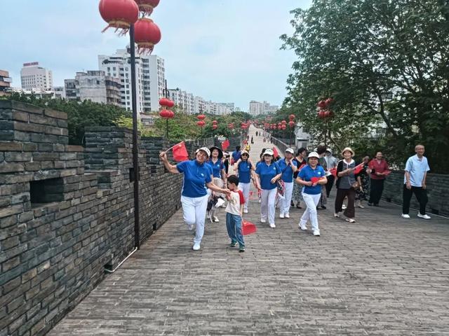 免门票！近2万名江门人游肇庆星湖！