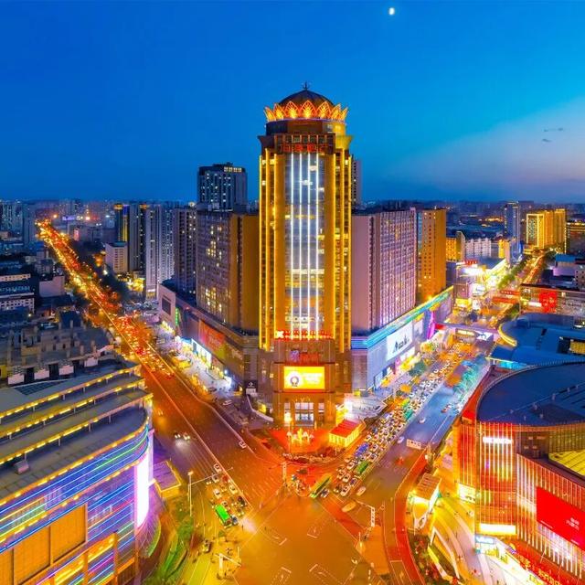 大一新生速码！回民区商圈逛吃玩地图，开学组队冲就对了