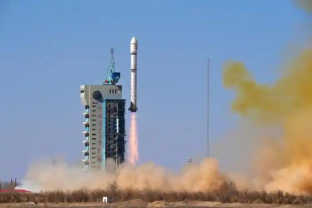 万星竞速！从“追赶者”到“并跑者”，中国商业航天迎井喷式增长