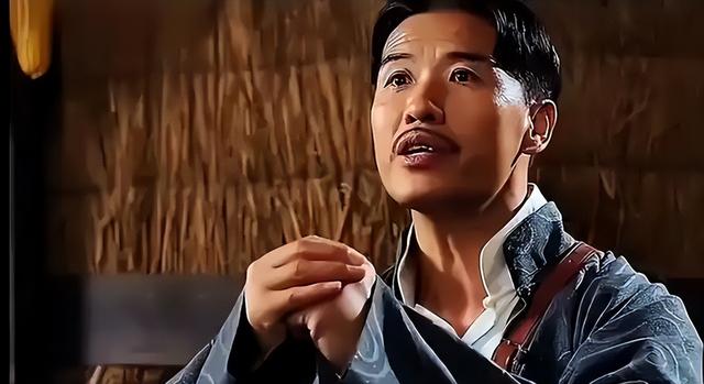 土匪马玉仁洗劫小镇，掳走几十个姑娘，却被国共双方共同认作英雄