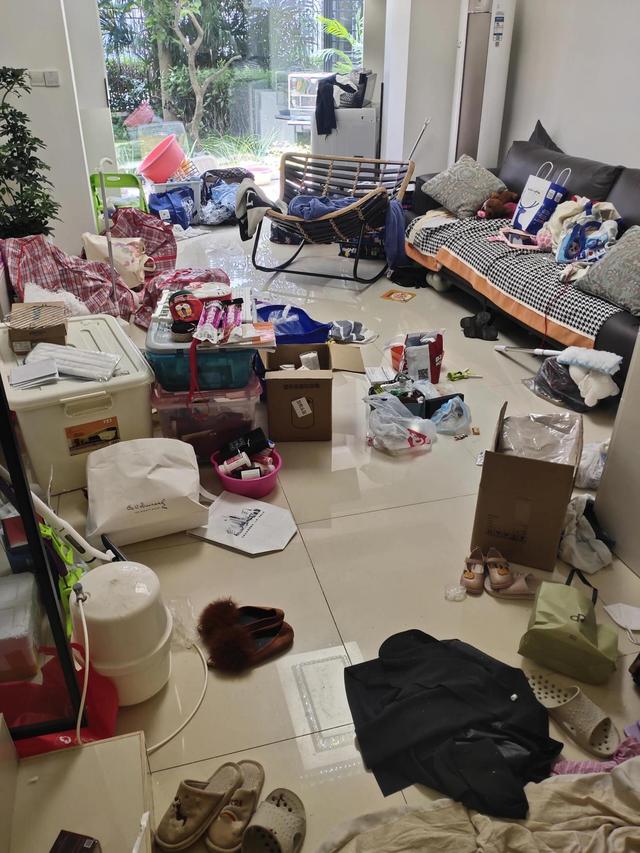 “客厅5不放，人顺家兴旺”，客厅不要放这5样东西，日子会过不顺