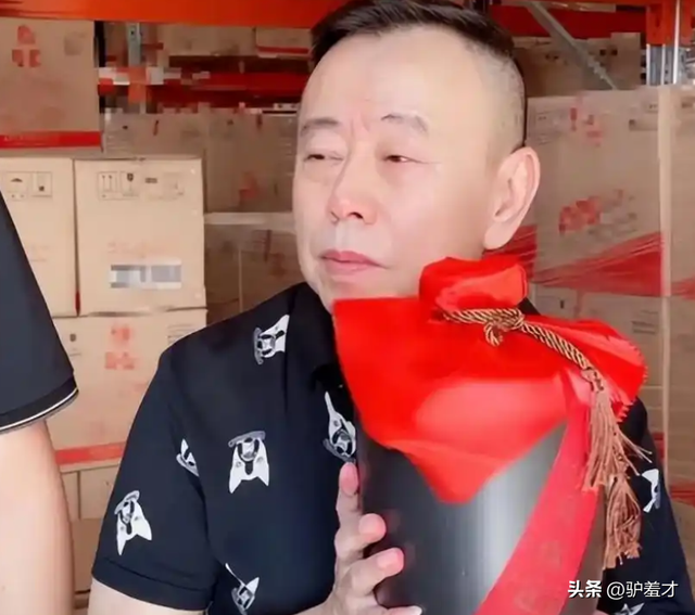 钱再多有什么用？68岁上亿身家的潘长江，还是要为42岁女儿操碎心