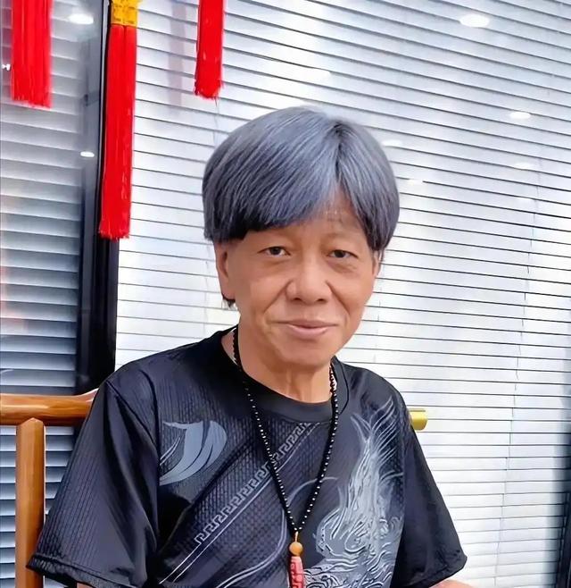 陈光标撕开遮羞布：梁小龙哪里是病死	，分明是被人利用折腾死的！