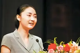 2011年三男孩上高速扔石头砸车，女子在副驾被砸死，身份却不一般图片