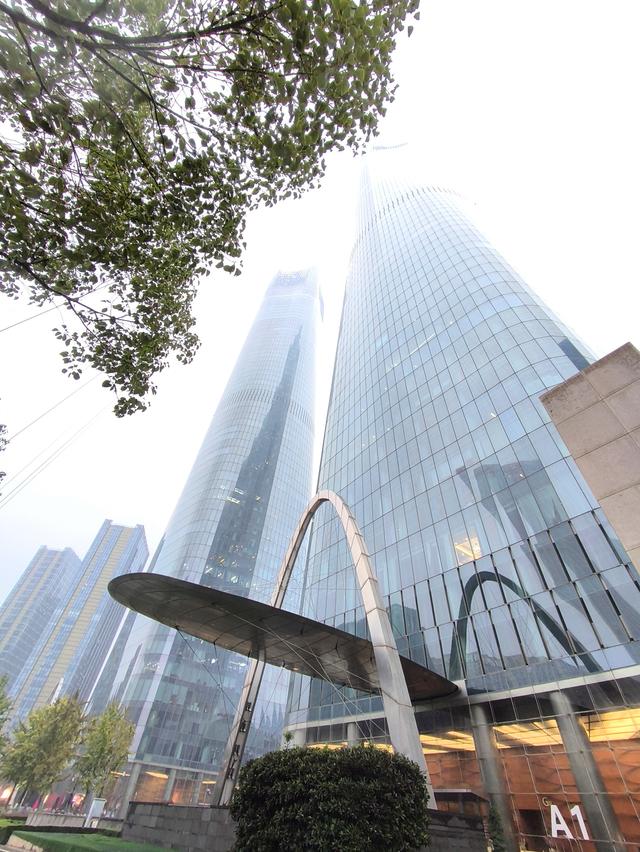 江西五日自由行：江西第一高楼 · 南昌双子塔 · 中部最高双子楼