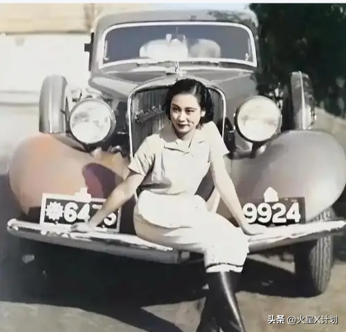 戴笠与胡蝶的真实影像，胡蝶美艳摄人心魄，戴笠面容冷峻不怒自威
