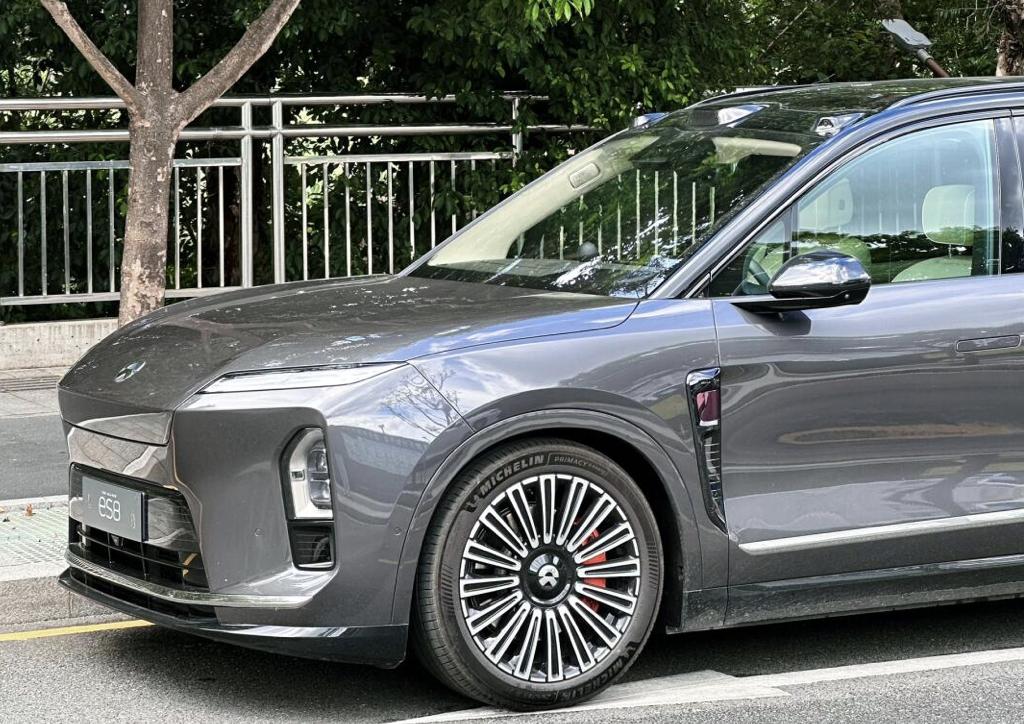 蔚来es8_第三代ES8评测_蔚来ES8深度试驾