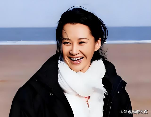 她一生 “风流成性、老少通吃	”，撩汉无数，现如今56岁却依旧单身